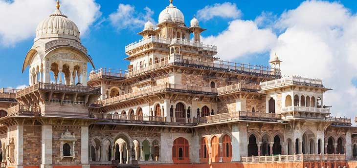 Explore the 7 most beautiful places in Jaipur
