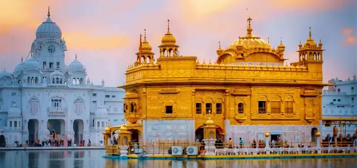 Explore the best of Golden Temple in Amritsar with Golden Triangle Tour in one go