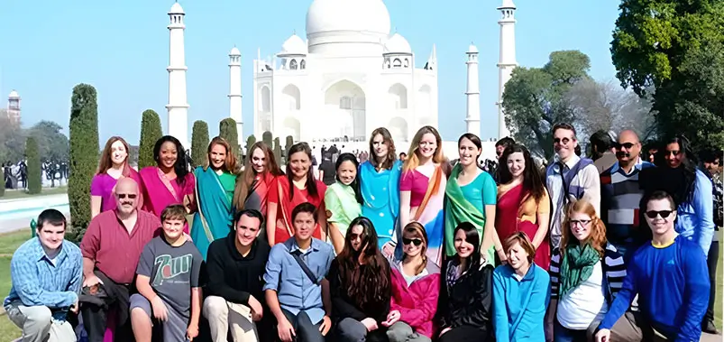 How to Travel Safely in India: Tips for Foreign Tourists & Private Driver Services