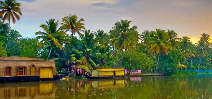 Kerala Guide: Kerala: A Quick and Handy Travel Guide