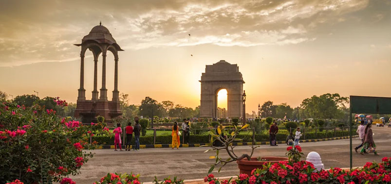 LGBTQ+ Friendly India Travel Guide: Safe Spaces, Laws, Tips