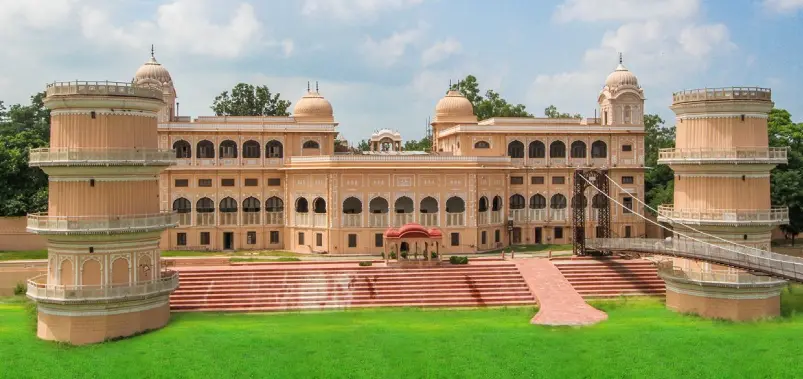 Sheesh Mahal Jaipur