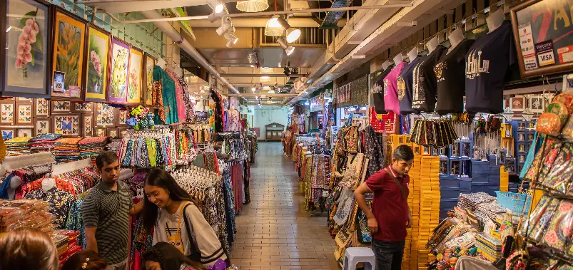 Shopping Places in Golden Triangle Tour : A Complete Guide