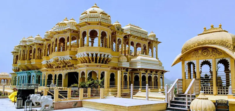 Udaipur Tour by Private Car & Driver - Lakes, Palaces & Heritage Walks