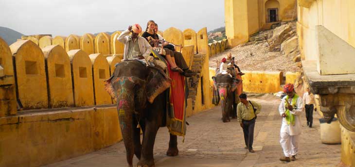 Unique Things to do on Golden Triangle Tour