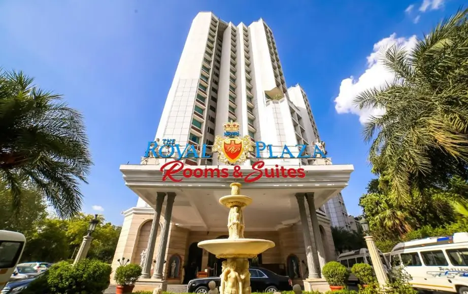 Hotel The Royal Plaza