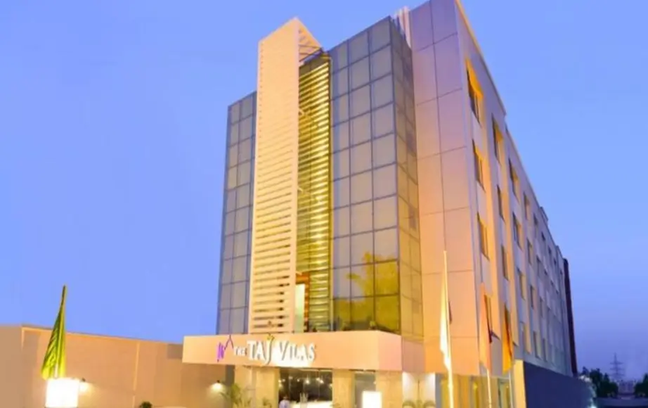 Hotel The Taj Vilas Agra