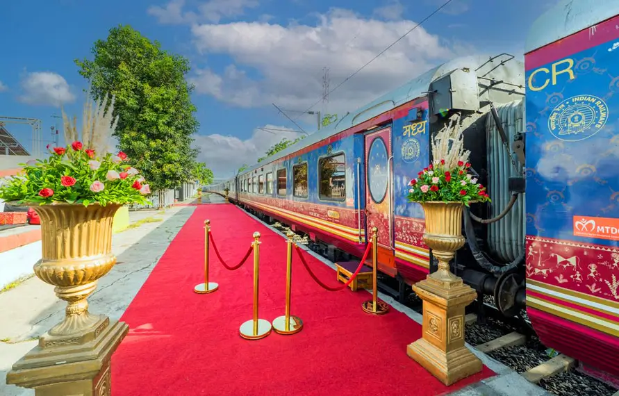 deccan odyssey red carpet welcome train