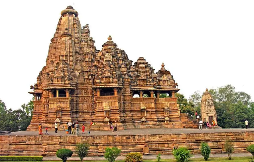 Golden Triangle Tour With Khajuraho & Varanasi