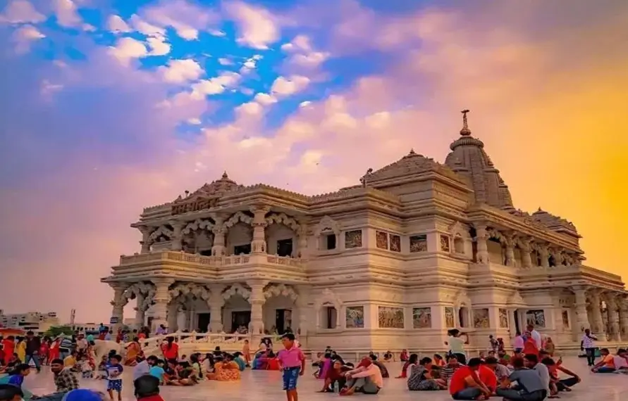 India Spiritual Tour With Taj Mahal