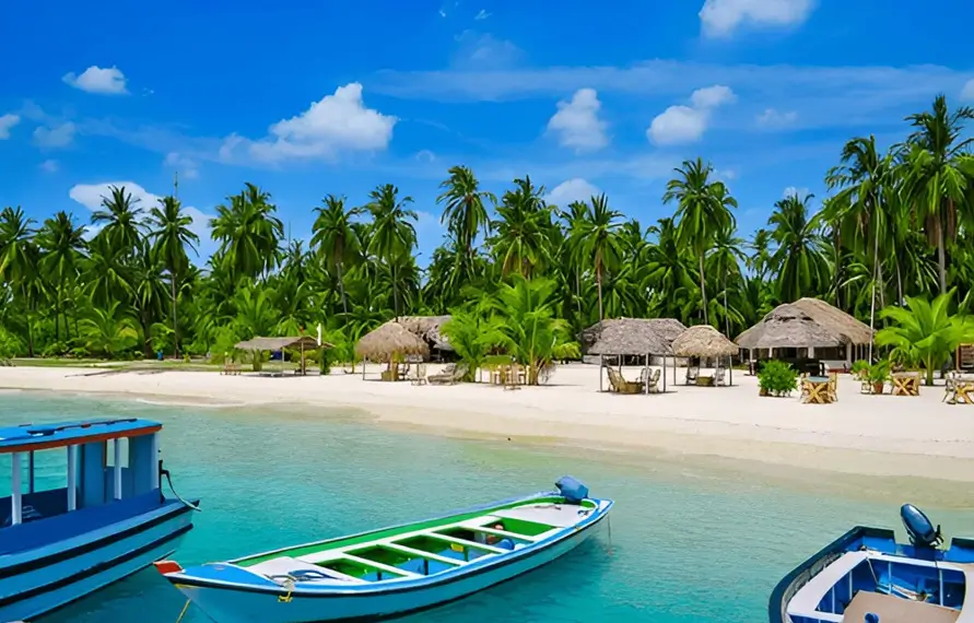 Lakshadweep Ultra Luxury Island Tour