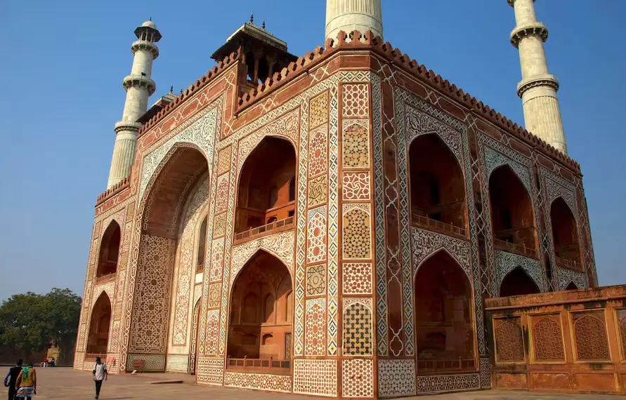 Taj Mahal Sunrise Tour from Delhi by Car