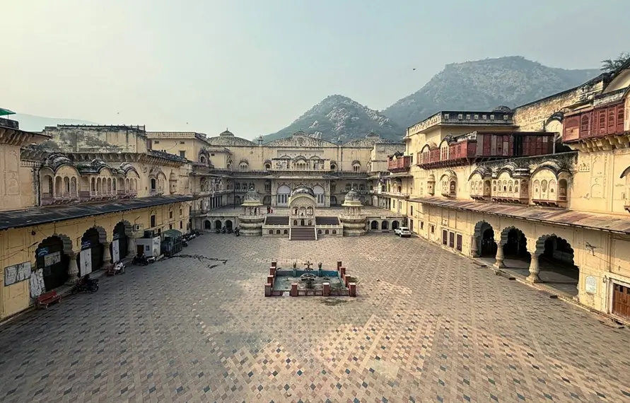 Five Star Golden Triangle Tour With Alwar