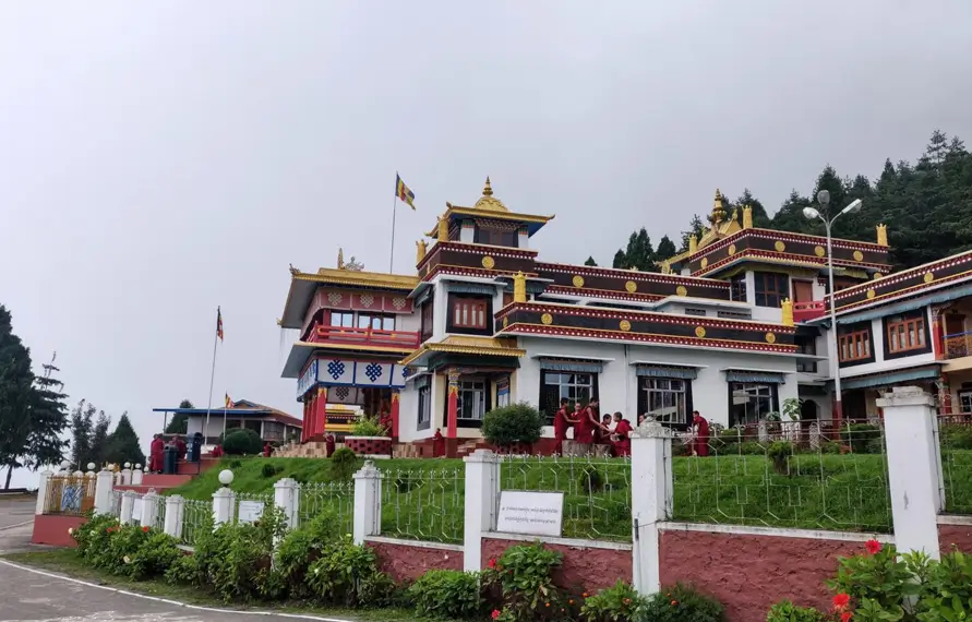 tawang-monastery-himalayan-tour