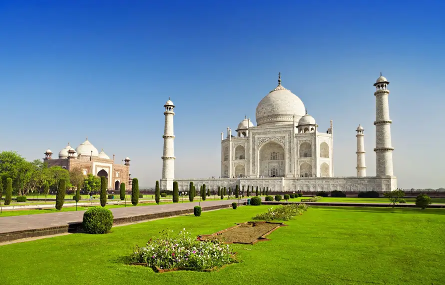 Luxurious dive into the culture and heritage of India