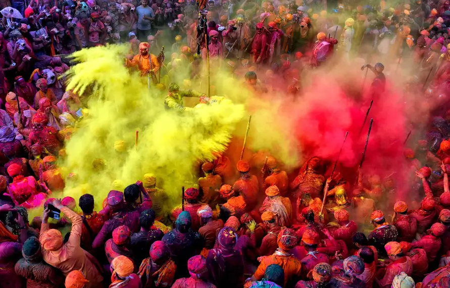 5 Nights 6 Days Delhi Agra Jaipur Holi Tour Package