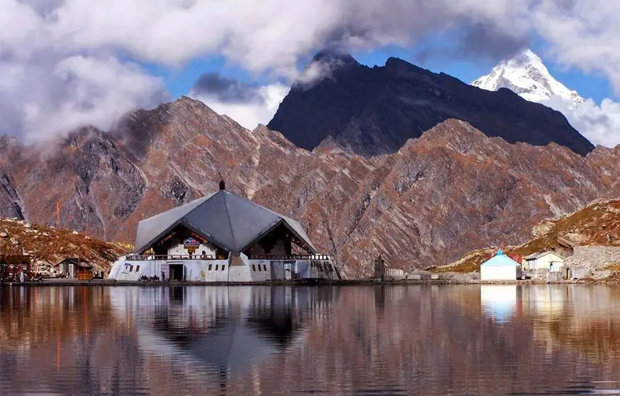 Valley of Flowers And Hemkund Sahib Tour