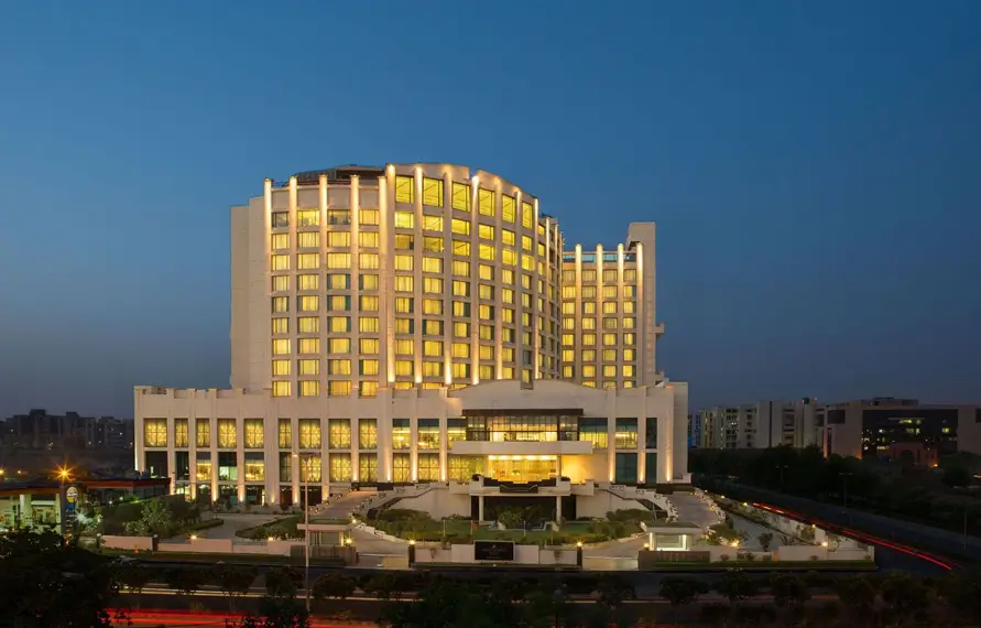 Rajasthan Luxury Tour with Oberoi Udaivilas & Rambagh Palace