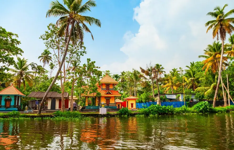 Luxury South India Honeymoon Tour with Backwaters