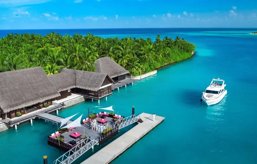 Lakshadweep Ultra Luxury Island Tour