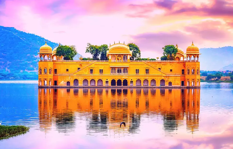 Luxury Kaleidoscope: Immersive Experiences in India's Treasures