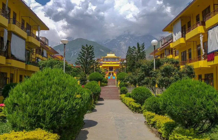 Discover Himalayas with Golden Temple