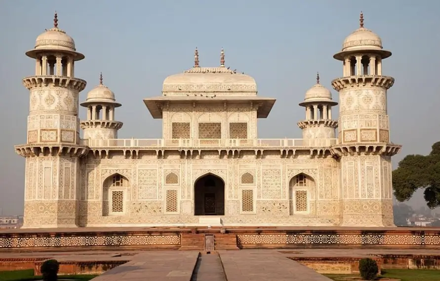 Luxury Golden Triangle Tour | Delhi Agra Jaipur Tour Packages