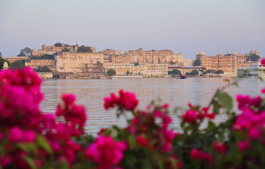 A Luxury Tour of India: Forts, Palaces & the Taj Mahal
