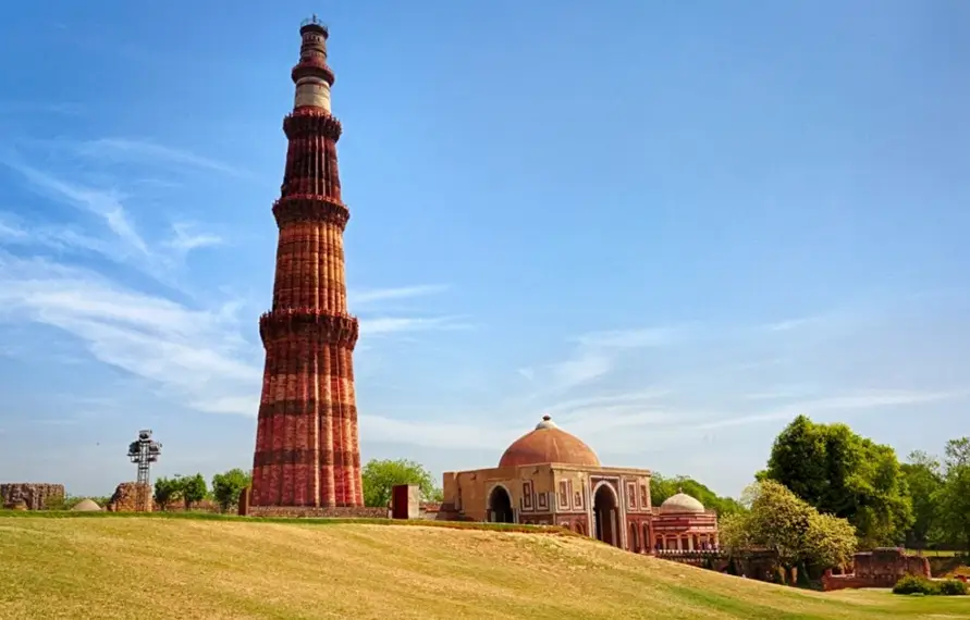 Golden Triangle Tour from Singapore & Dubai
