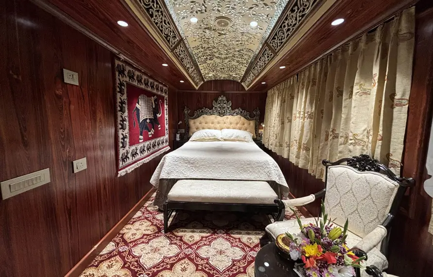 Golden Triangle Tour with Palace on Wheels
