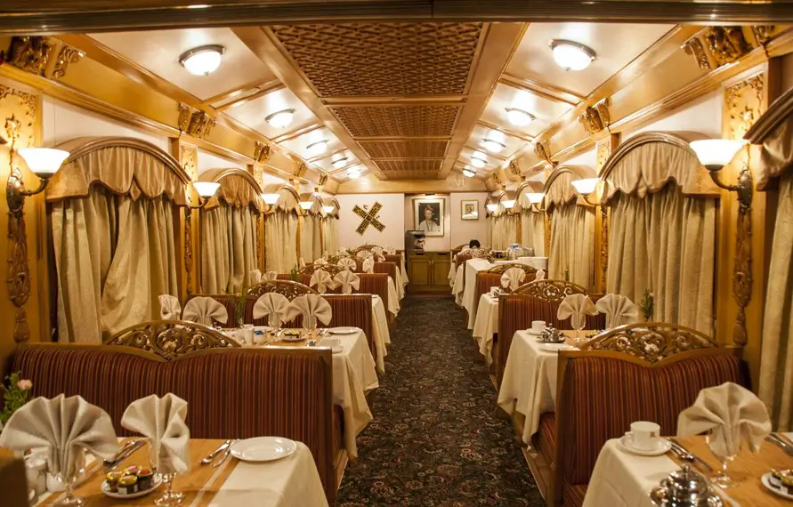 Maharajas Express Indian Splendour