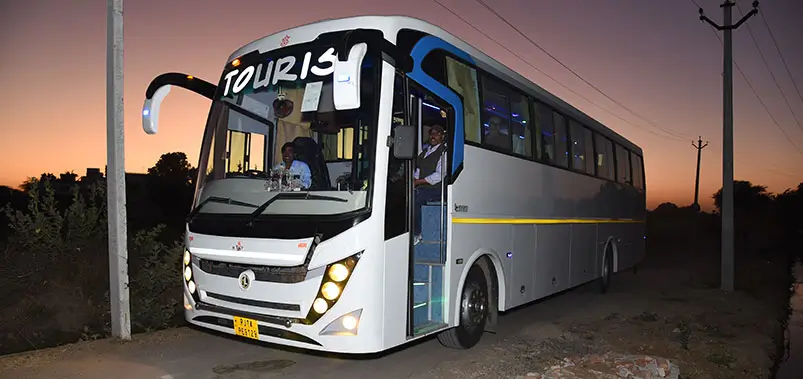 Maharaja-Fleet-Coaches