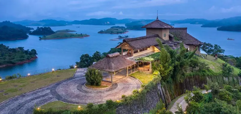 Mountain Shadows Resort